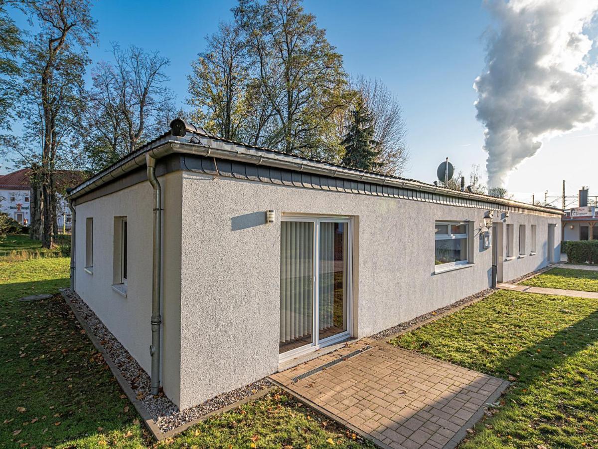 Pension Zum Bergmann Bohlen  Екстериор снимка