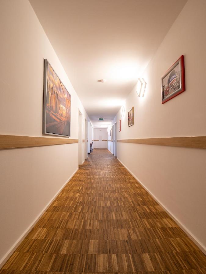 Pension Zum Bergmann Bohlen  Екстериор снимка